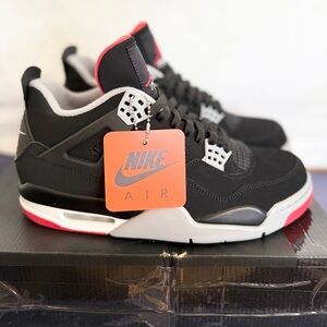 BRAND NEW AUTHENTIC Jordan 4 Retro Bred size 10 308497-060 2019